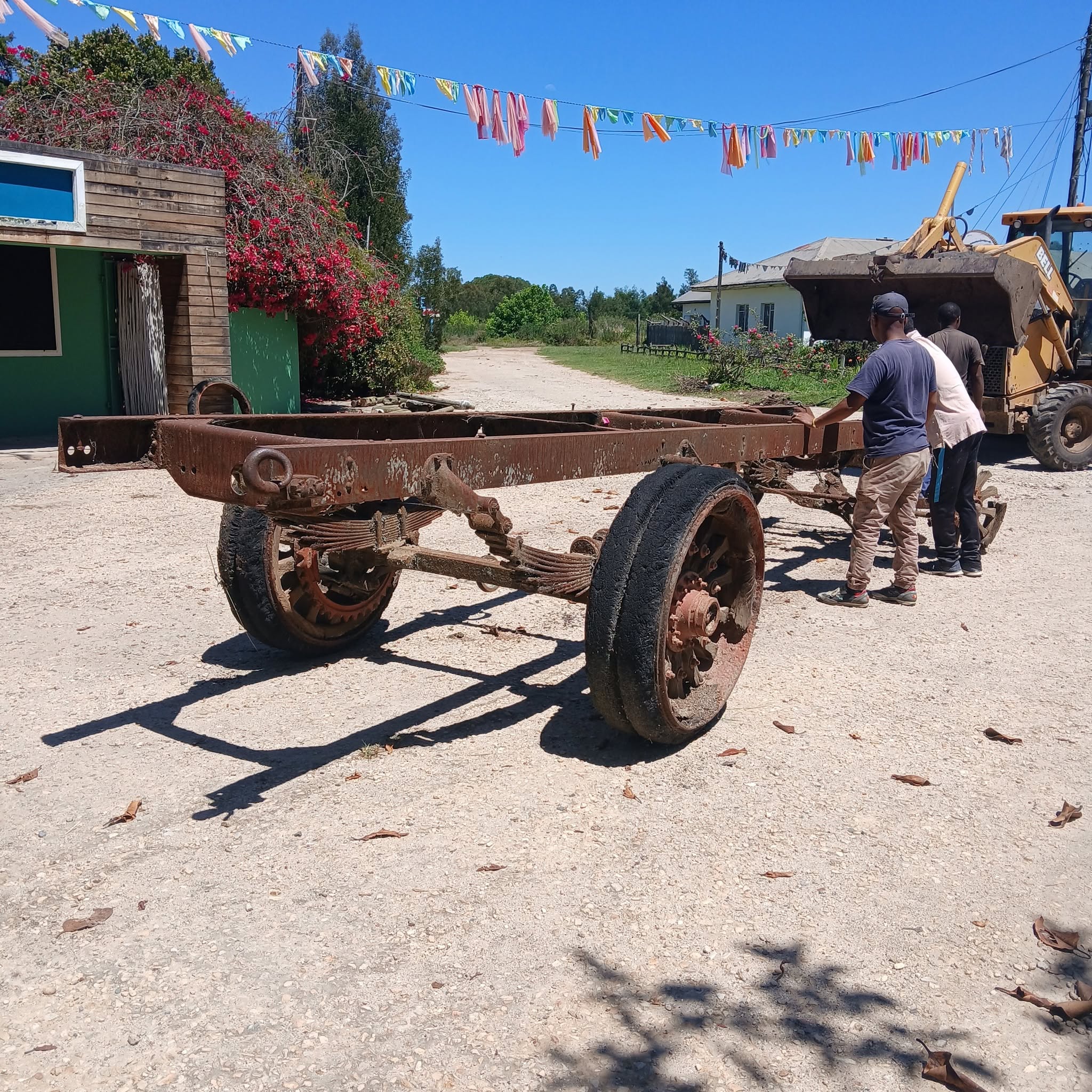 Vintage chassis and antiques in the yard
