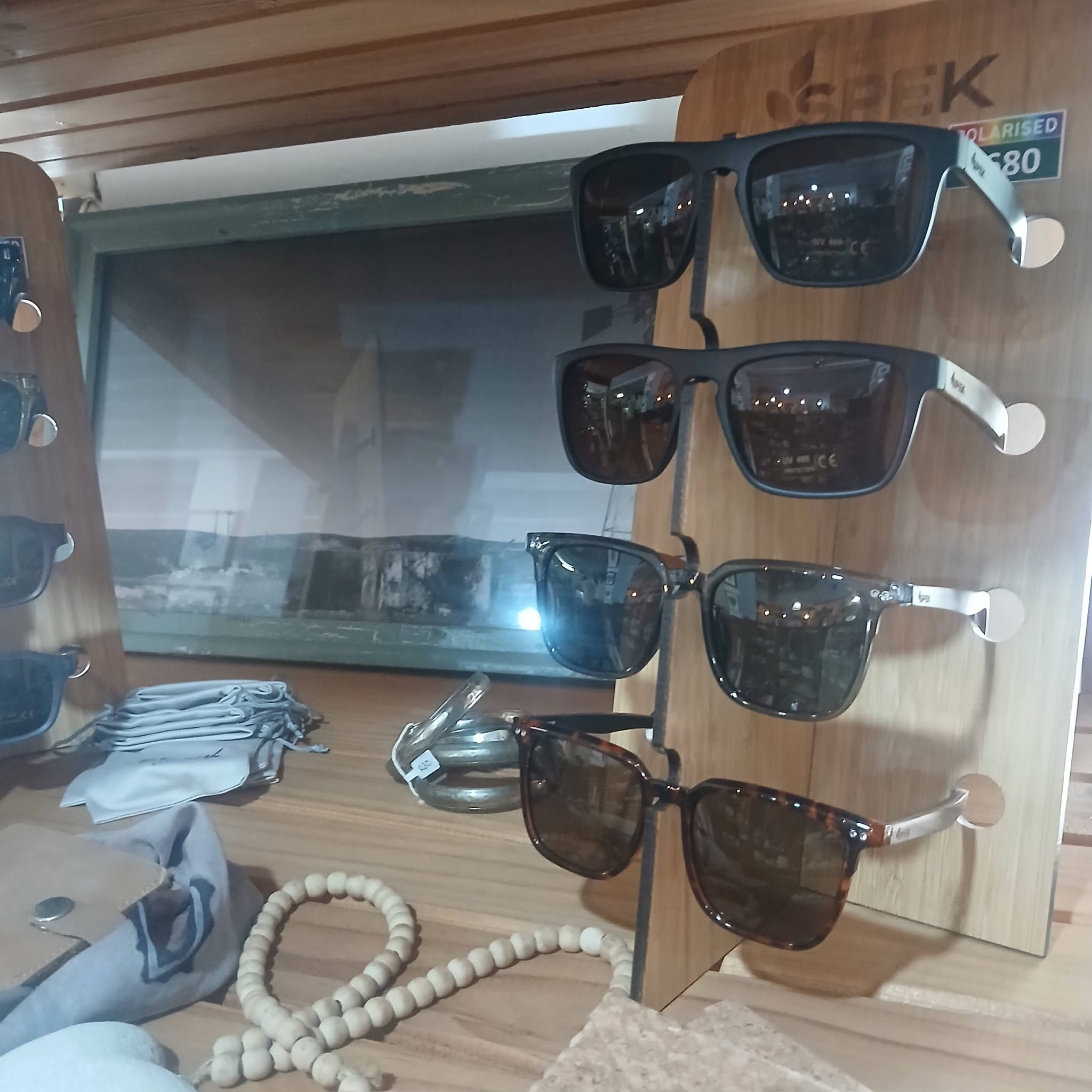 SPEK polarised sunglasses display